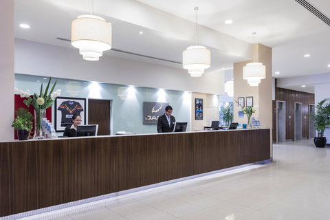 Oaks Glenelg Plaza Pier Suites - Accommodation Cooktown 5