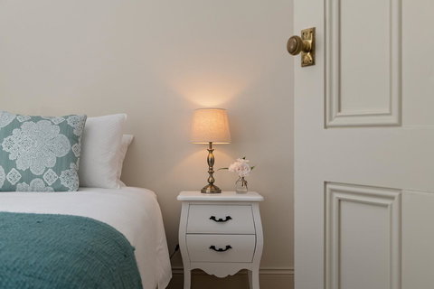 The Other House - Accommodation Cooktown 16