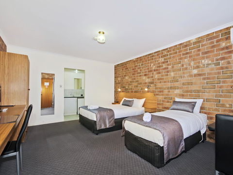 Motel Goolwa - Accommodation Cooktown 0