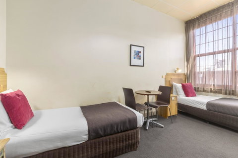 Adelaide Paringa - Accommodation Cooktown 12