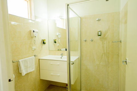 Jacksons Motor Inn - Accommodation Cooktown 22