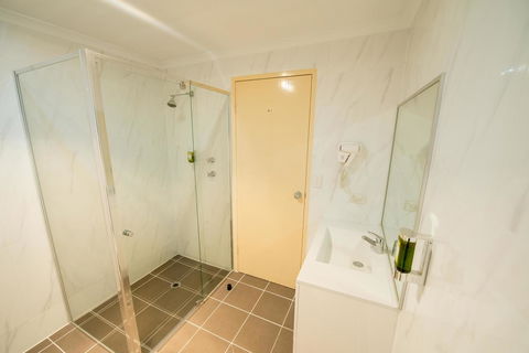 Jacksons Motor Inn - Accommodation Cooktown 21