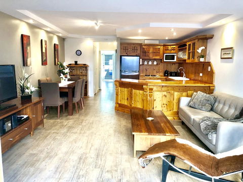 Superb Townhouse In North Adelaide - Accommodation Cooktown 0