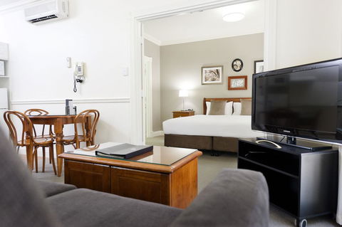 Majestic Old Lion Apartments - Accommodation Cooktown 10