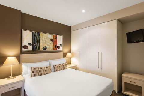 Glenelg Seaside Apartment - Accommodation Cooktown 7
