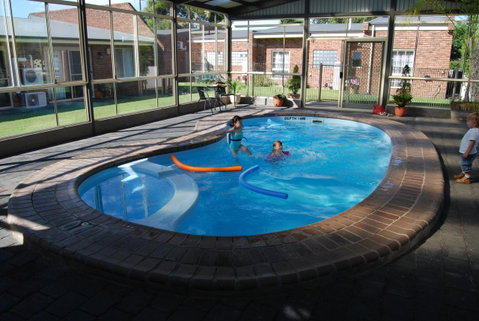 Arkana Motor Inn & Terrace Apartments - Accommodation Cooktown 2