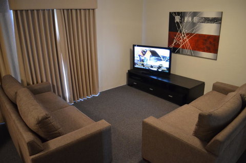 Arkana Motor Inn & Terrace Apartments - Accommodation Cooktown 4