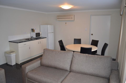 Arkana Motor Inn & Terrace Apartments - Accommodation Cooktown 11