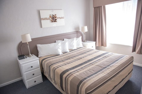 Arkana Motor Inn & Terrace Apartments - Accommodation Cooktown 20