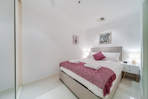 York Apartments On Grenfell - Accommodation Cooktown 8