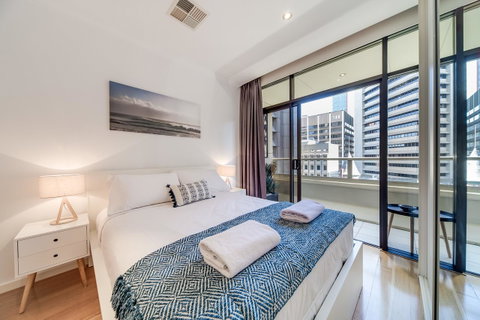 York Apartments On Grenfell - Accommodation Cooktown 12