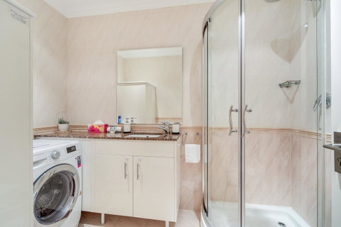 York Apartments On Grenfell - Accommodation Cooktown 15