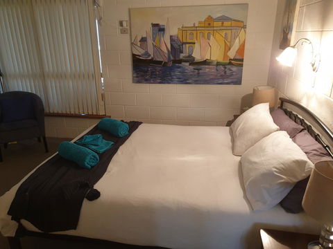 Wallaroo Sunset Home - Accommodation Cooktown 9