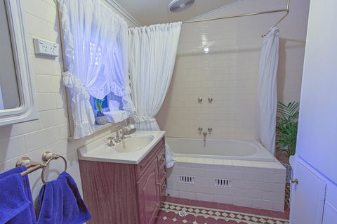 Tanunda Cottages - Accommodation Cooktown 14