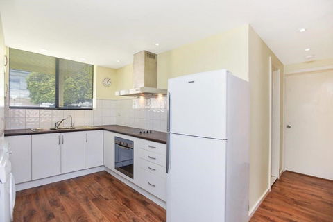 The Dolphins Beachfront Apartments - Accommodation Cooktown 16