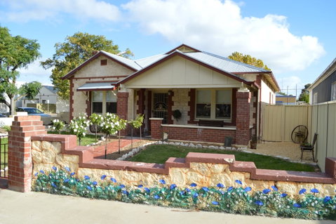 Two Cow Cottage Bed & Breakfast - Accommodation Cooktown 15