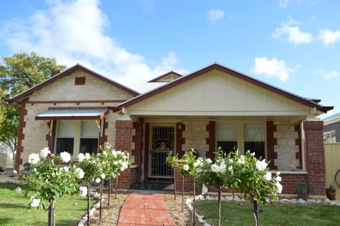 Two Cow Cottage Bed & Breakfast - Accommodation Cooktown 1