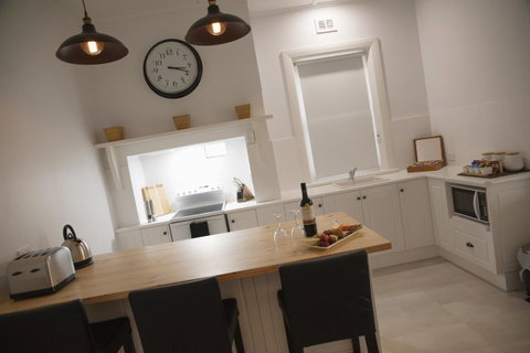 Two Cow Cottage Bed & Breakfast - Accommodation Cooktown 33