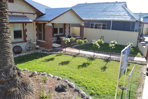 Two Cow Cottage Bed & Breakfast - Accommodation Cooktown 18
