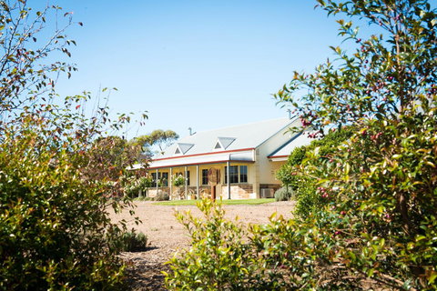 Barossa Vineyard Cottages - Accommodation Cooktown 2