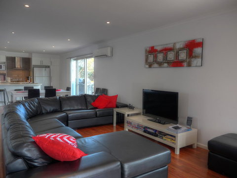 Home On Torrens - Accommodation Cooktown 26