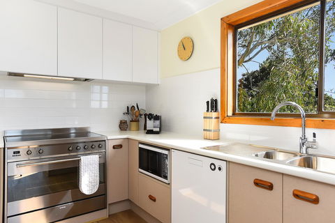 Port Of Call - Port Willunga - C21 SouthCoast Holidays - Accommodation Cooktown 7