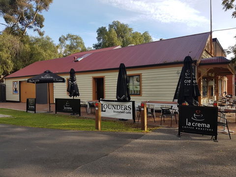 Adelaide Style Accommodation-Close To City-North Adelaide-3 Bdrm- FREE Parking - Accommodation Cooktown 44