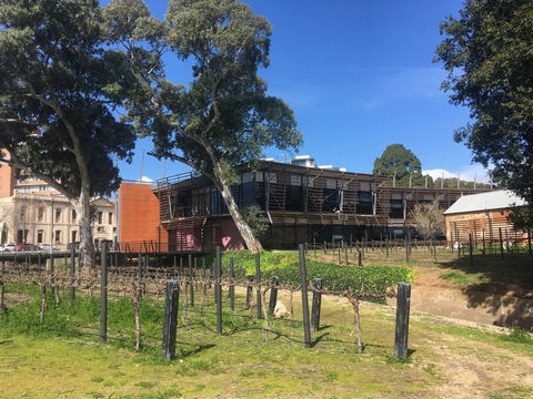 Adelaide Style Accommodation-Close To City-North Adelaide-3 Bdrm- FREE Parking - Accommodation Cooktown 39