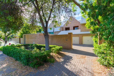 Adelaide Style Accommodation-Close To City-North Adelaide-3 Bdrm- FREE Parking - Accommodation Cooktown 22