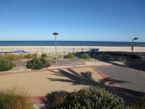 Lights Landing Apartments - Accommodation Cooktown 17