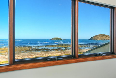 Franklin Beachfront Apartments - Accommodation Cooktown 12