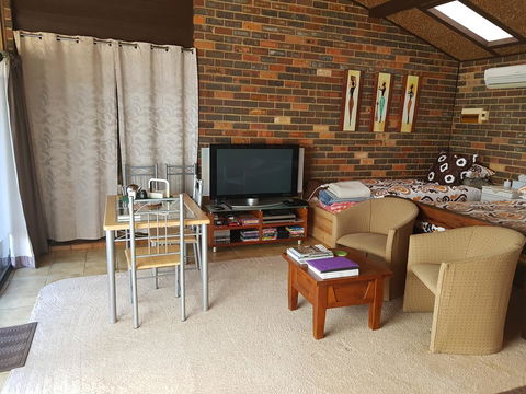 Three Linden - Accommodation Cooktown 2