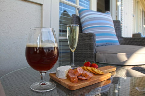 Smugglers Inn Studio Apartments - Accommodation Cooktown 2
