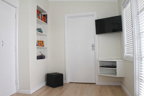 Smugglers Inn Studio Apartments - Accommodation Cooktown 7