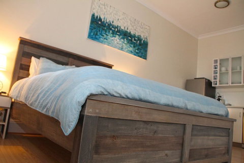 Smugglers Inn Studio Apartments - Accommodation Cooktown 9