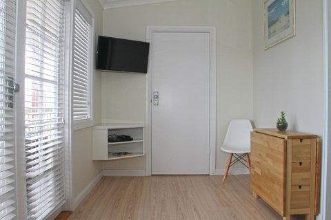 Smugglers Inn Studio Apartments - Accommodation Cooktown 17
