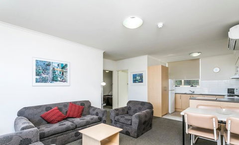 Glenelg Holiday Apartments - Corfu - Accommodation Cooktown 3