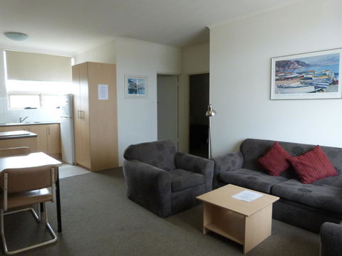 Glenelg Holiday Apartments - Corfu - Accommodation Cooktown 5