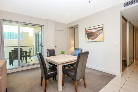 Pier Luxury Apartments - Accommodation Cooktown 23