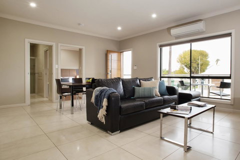Renmark Holiday Apartments - Accommodation Cooktown 1