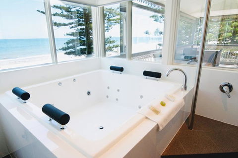 Seawall Apartments - Accommodation Cooktown 30