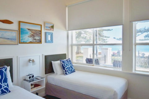 Seawall Apartments - Accommodation Cooktown 11