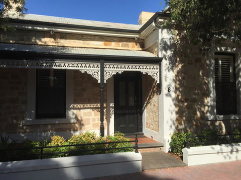 8 Osborne - Accommodation Cooktown 0