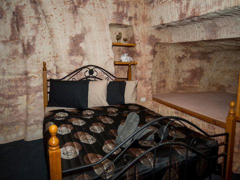 Ali\'s Underground Studio - Accommodation Cooktown 8