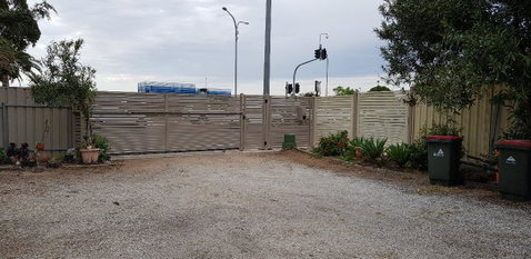 Unit In Marion - Accommodation Cooktown 2
