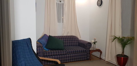 Unit In Marion - Accommodation Cooktown 5
