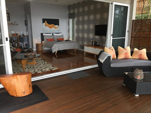 Smiths Lake House - Accommodation Cooktown 1