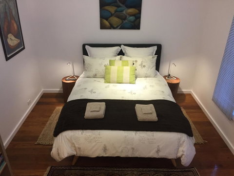 Smiths Lake House - Accommodation Cooktown 0