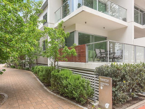 Breeze Beachfront Apartment - Accommodation Cooktown 41