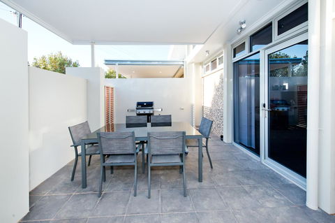 Loxton Courthouse Apartments - Accommodation Cooktown 18